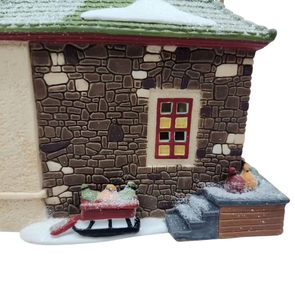 Dept 56 North Pole Series North Pole Express Depot Porcelain Hand Painted VTG 93